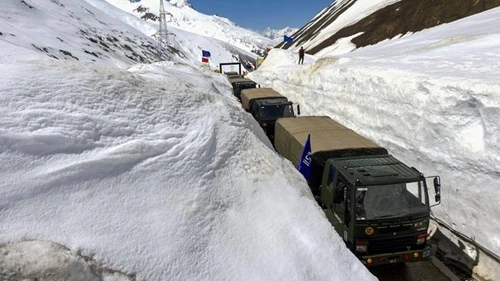 Zoji La Pass, Ladakh-Kashmir Border